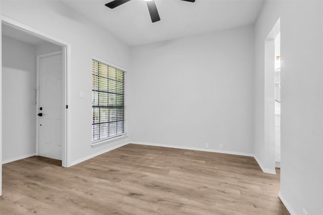 4900 Floyd Street 10, Houston, TX 77007