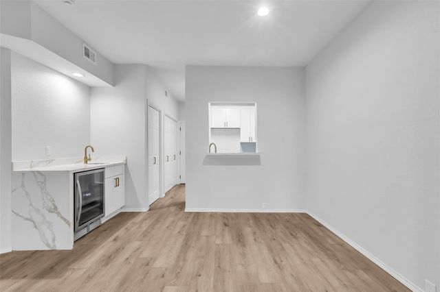 4900 Floyd Street 10, Houston, TX 77007