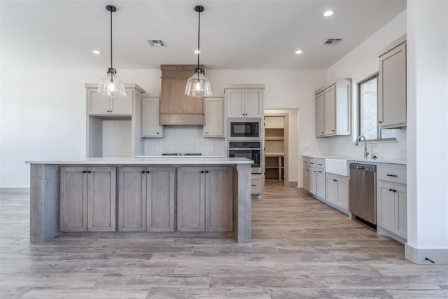 1060 Maverick Pass, Piedmont, OK 73078