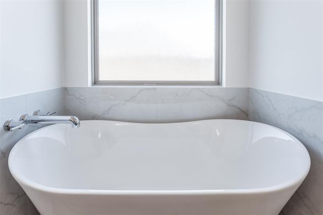 1060 Maverick Pass, Piedmont, OK 73078