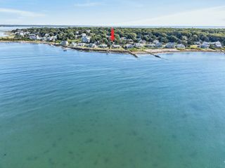 27 Alder St, Fairhaven, MA 02719