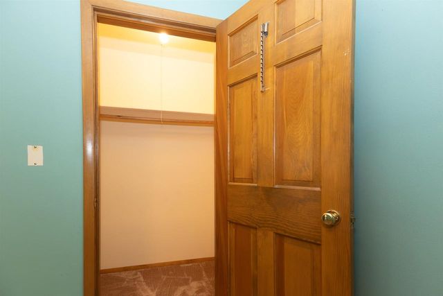 1740 N EUGENE STREET, Appleton, WI 54914