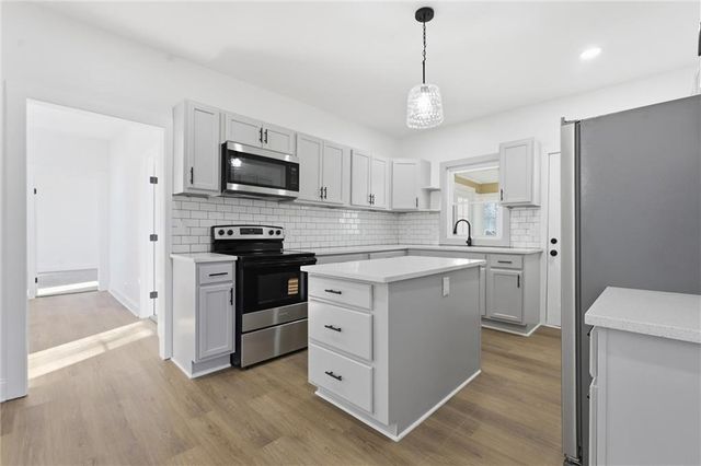 543 Buttinger Place, Leavenworth, KS 66024