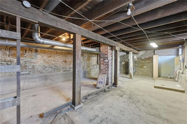 543 Buttinger Place, Leavenworth, KS 66024