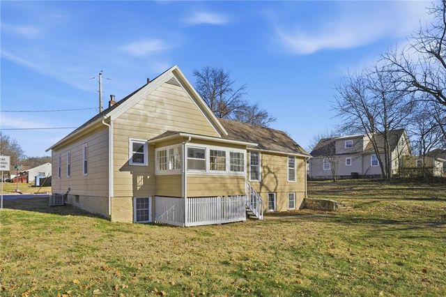 543 Buttinger Place, Leavenworth, KS 66024