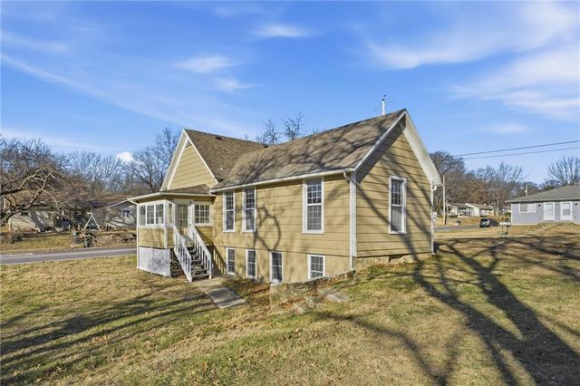 543 Buttinger Place, Leavenworth, KS 66024