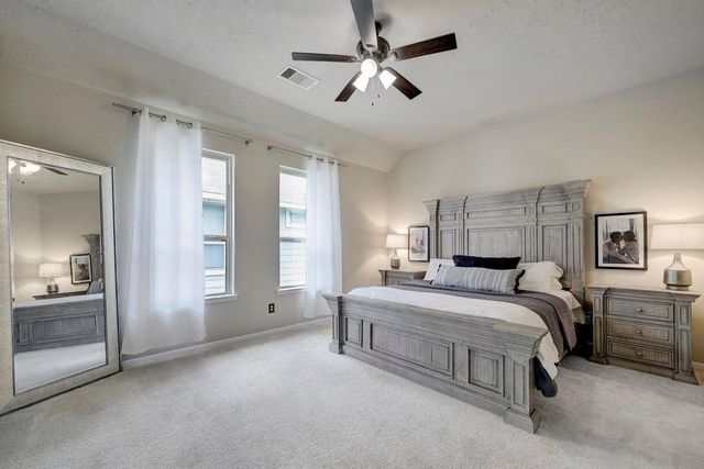3323 Masters Point Drive, Houston, TX 77091