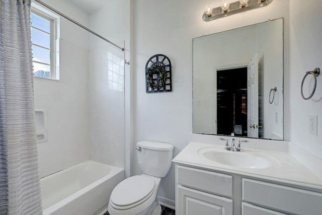 3323 Masters Point Drive, Houston, TX 77091