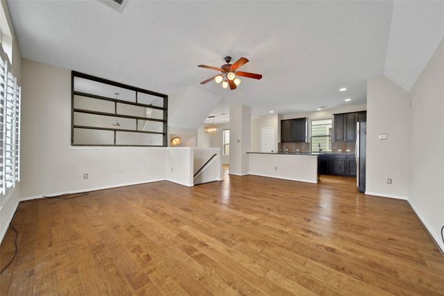 3323 Masters Point Drive, Houston, TX 77091