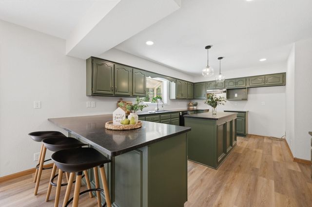 9707 W Jamesburg St, Wichita, KS 67212
