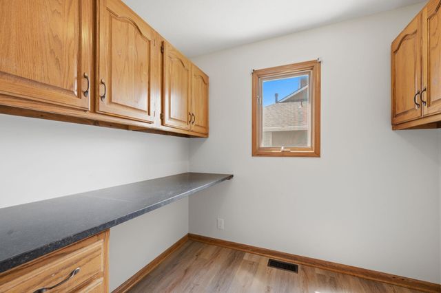 9707 W Jamesburg St, Wichita, KS 67212