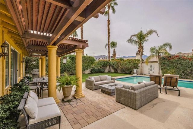 40865 Avenida Estrada, Palm Desert, CA 92260