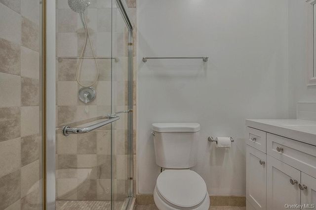 21 Crater Lake Drive, Coram, NY 11727