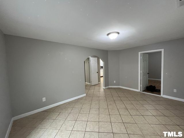 316 W Chestnut Avenue, Wake Forest, NC 27587