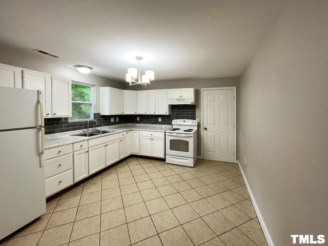 316 W Chestnut Avenue, Wake Forest, NC 27587