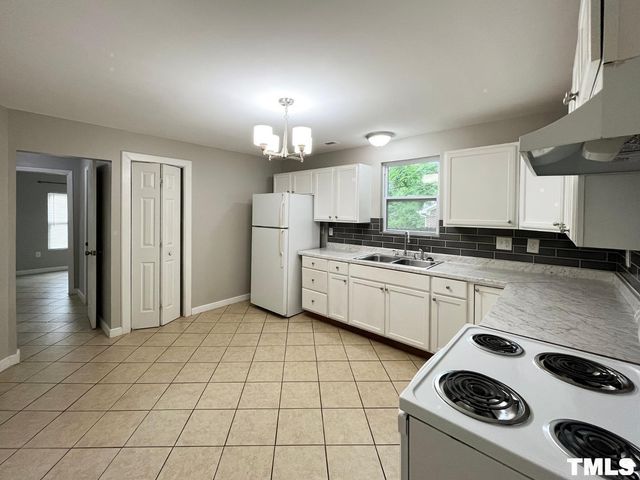 316 W Chestnut Avenue, Wake Forest, NC 27587