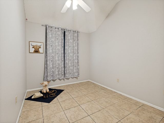 3605 Royal Valley Road, Grand Prairie, TX 75052