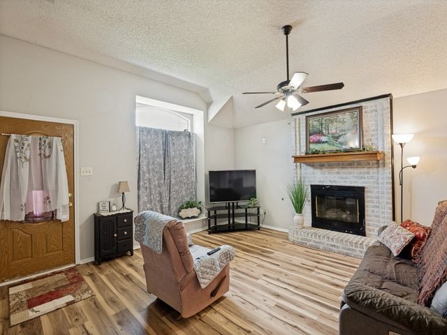 3605 Royal Valley Road, Grand Prairie, TX 75052