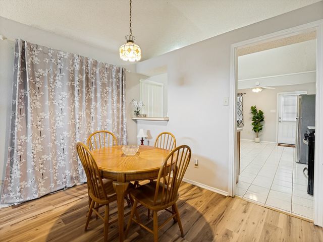3605 Royal Valley Road, Grand Prairie, TX 75052