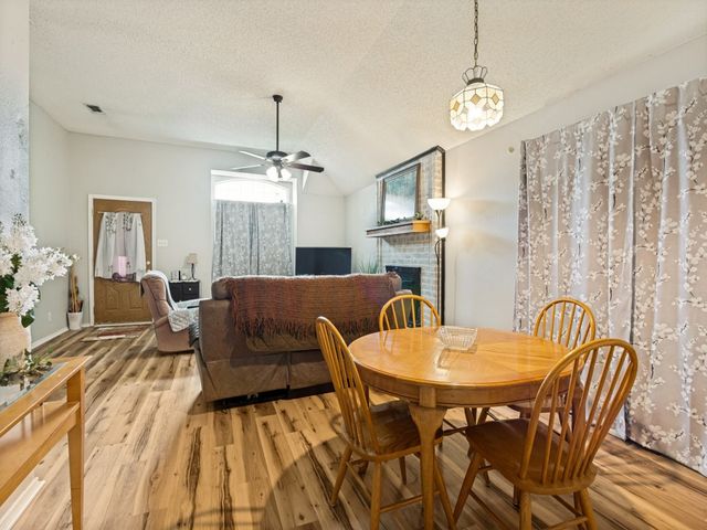 3605 Royal Valley Road, Grand Prairie, TX 75052