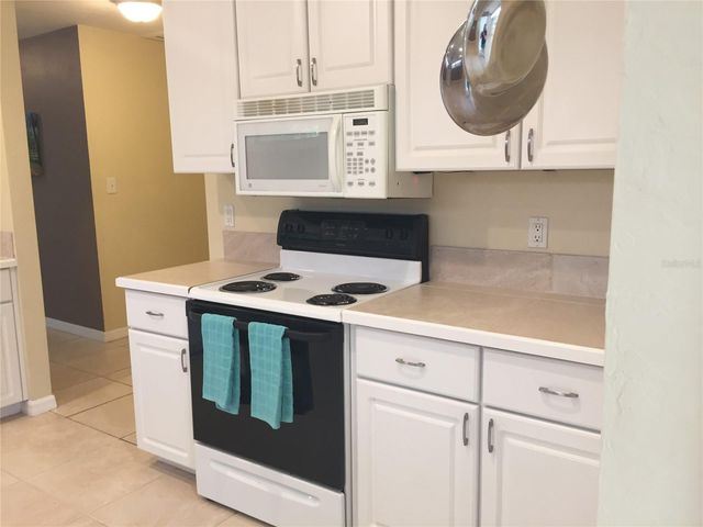 102 NW 24TH STREET, Gainesville, FL 32607