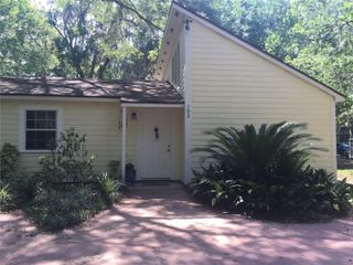 102 NW 24TH STREET, Gainesville, FL 32607