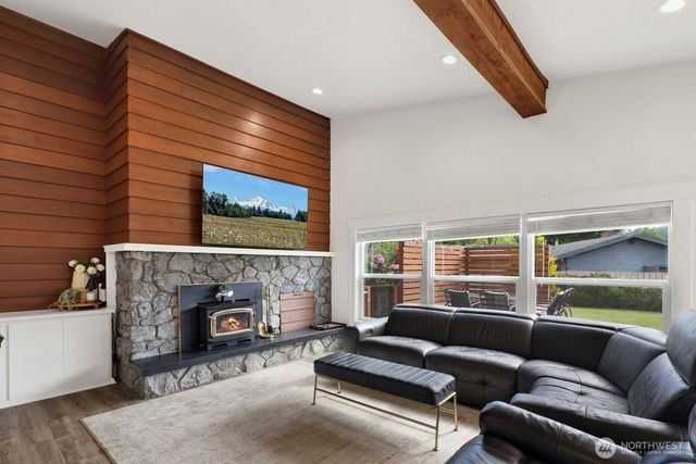 5342 Belfern Drive, Bellingham, WA 98226