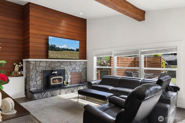 5342 Belfern Drive, Bellingham, WA 98226