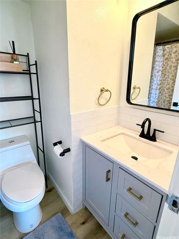 1617 Clark Street 404, Honolulu, HI 96822