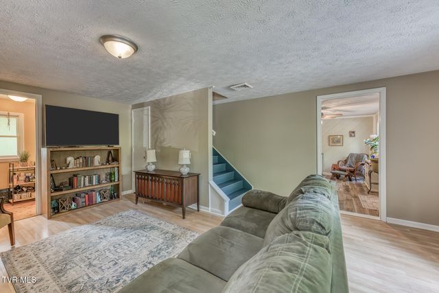 243 Emmett Way, Bristol, TN 37620
