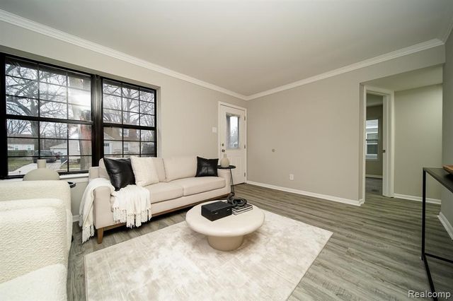 3911 Thomas Avenue, Berkley, MI 48072