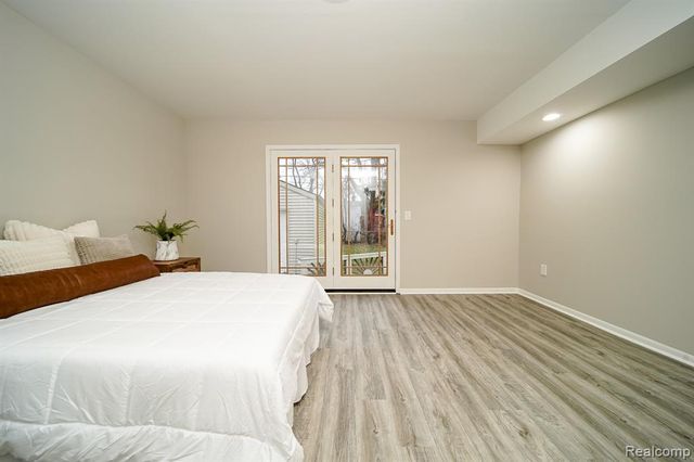 3911 Thomas Avenue, Berkley, MI 48072