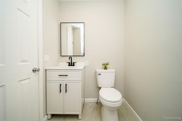 3911 Thomas Avenue, Berkley, MI 48072