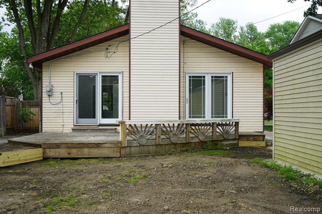 3911 Thomas Avenue, Berkley, MI 48072