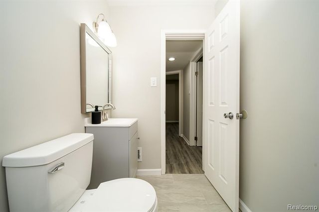 3911 Thomas Avenue, Berkley, MI 48072