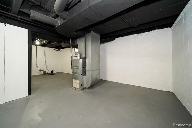 3911 Thomas Avenue, Berkley, MI 48072