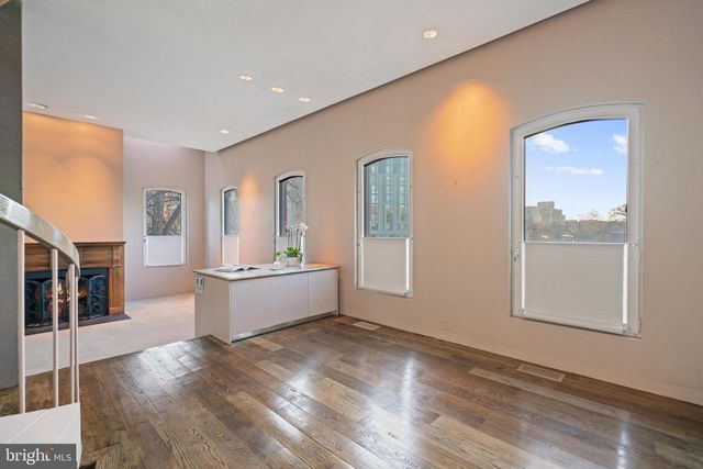 901 26TH ST NW, Washington, DC 20037