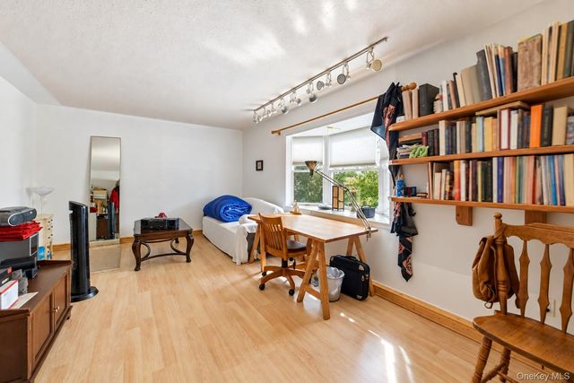 708 Park Lane, Cedarhurst, NY 11516