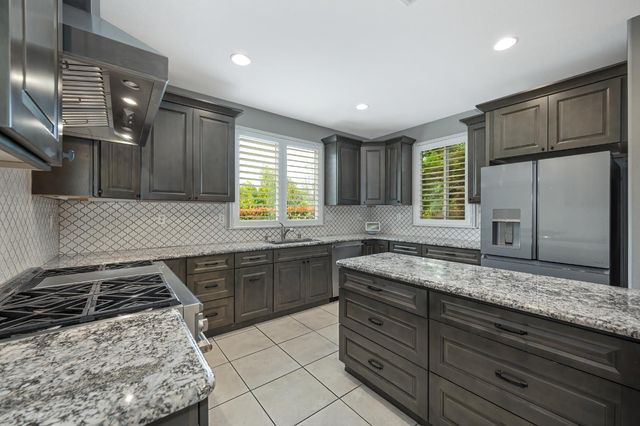 3485 Lambeth Dr, Rescue, CA 95672