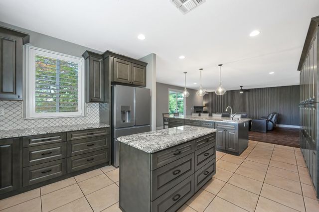 3485 Lambeth Dr, Rescue, CA 95672