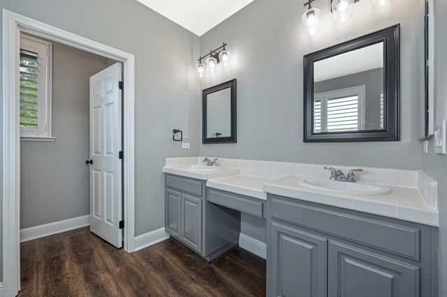 3485 Lambeth Dr, Rescue, CA 95672