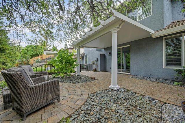 3485 Lambeth Dr, Rescue, CA 95672