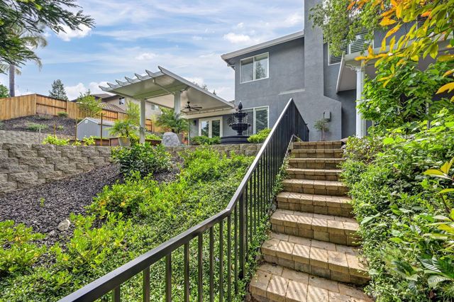 3485 Lambeth Dr, Rescue, CA 95672