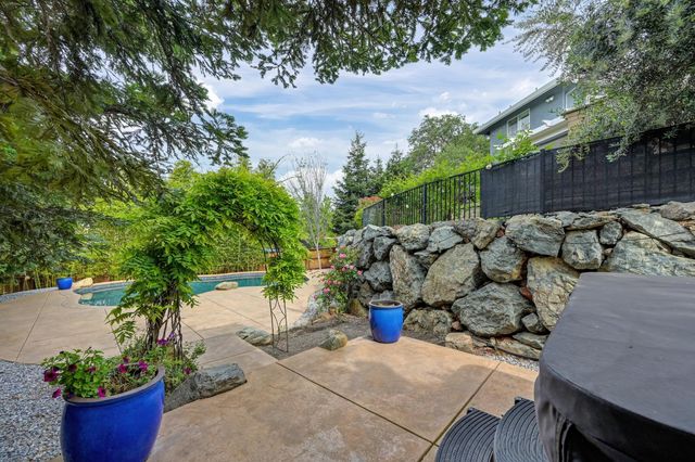 3485 Lambeth Dr, Rescue, CA 95672