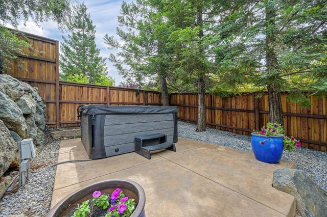 3485 Lambeth Dr, Rescue, CA 95672