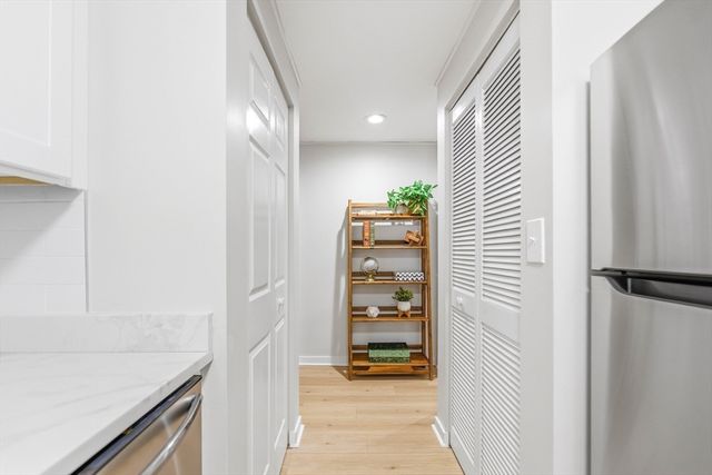 170 Gore St. 113, Cambridge, MA 02141