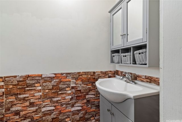 1141 Olomea Street, Honolulu, HI 96817