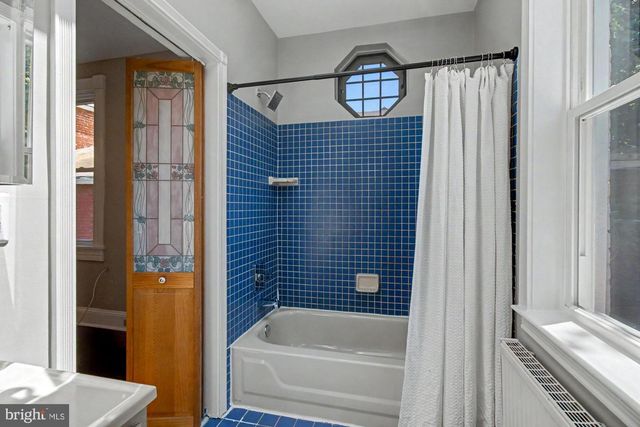 2011 BANK ST, Baltimore, MD 21231