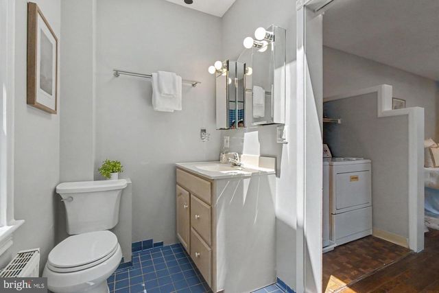 2011 BANK ST, Baltimore, MD 21231