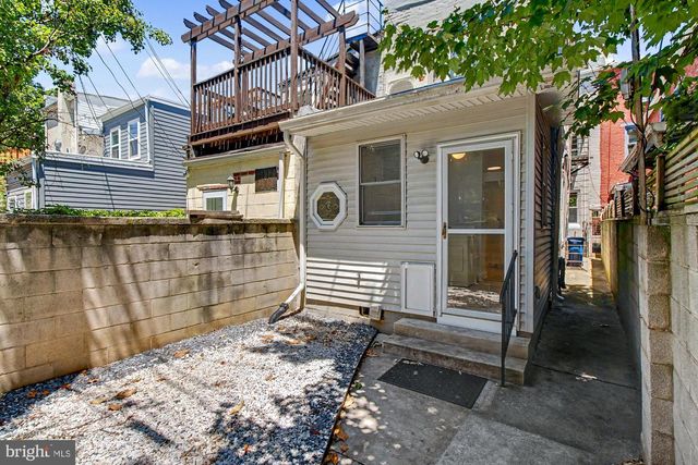2011 BANK ST, Baltimore, MD 21231